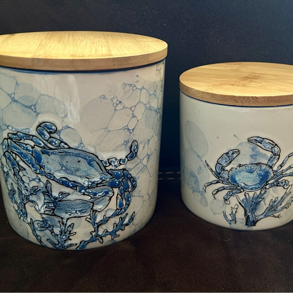 Spectrum Designz Coastal Blue Crab Ceramic Canisters – Set of 2